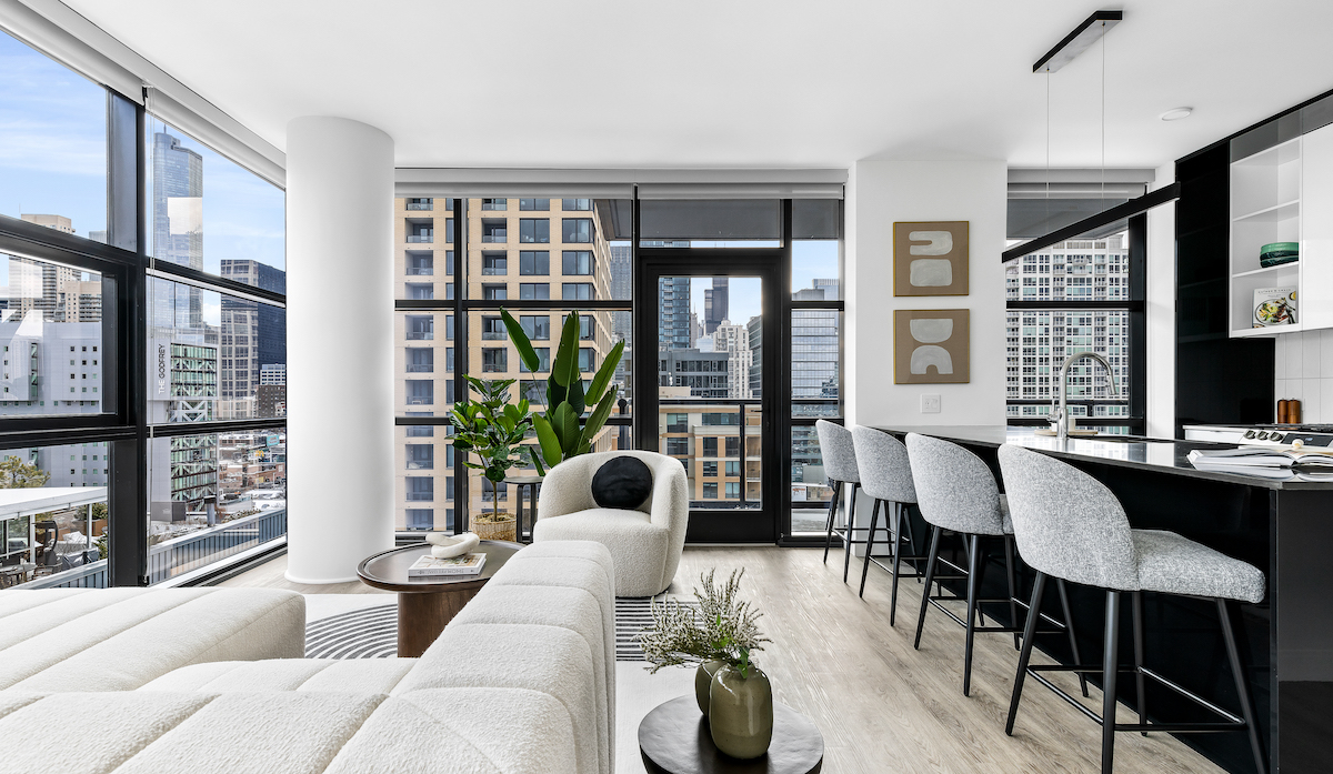 Broker Round Table – The Leo Chicago Apartments in River North - Luxury ...